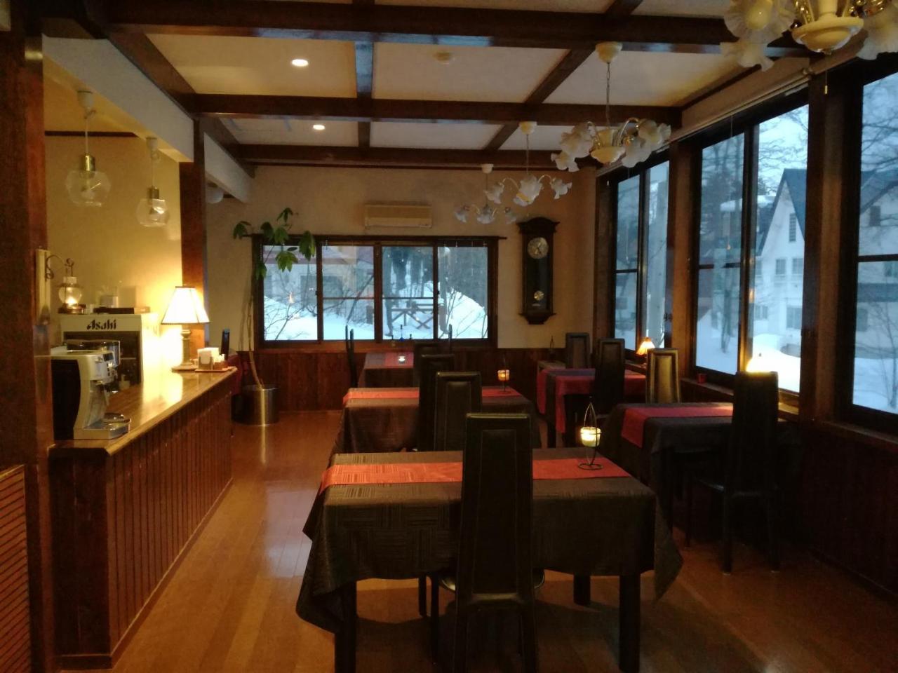 Hakuba Vivaldi Hotel Exterior photo